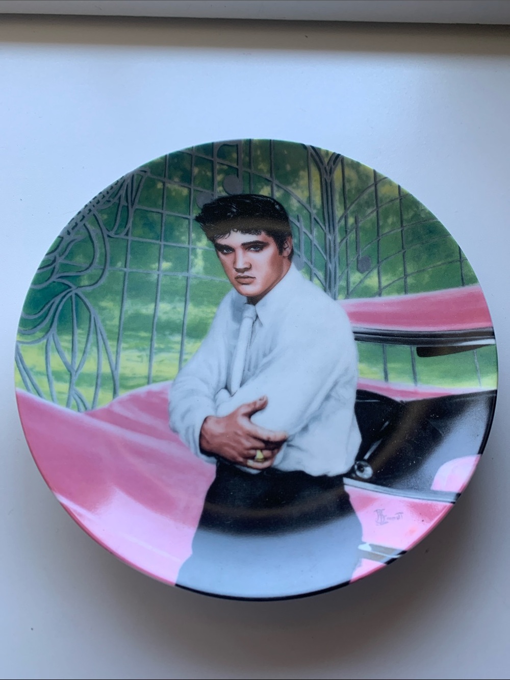 Vintage 1988 Elvis Presley Delphi Collector Plate – Gates of Graceland